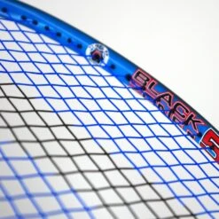 Karakal Badmintonschläger Black Zone 50 (83g/ausgewogen) Schwarz/blau - Besaitet - 6 Karakal Badmintonschläger Black Zone 50 (83g/ausgewogen) Schwarz/blau - Besaitet - -Yonex Verkäufe Karakal KB19510 Black Zone 50 Badmintonschlaeger 3 1000x1000 1